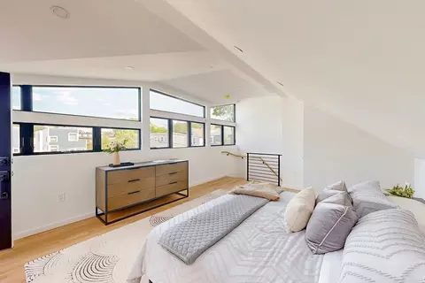 131 Charles St #131, Cambridge, MA 02141