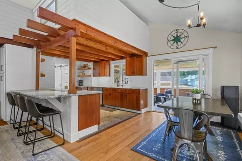 6 Cedar St, Cotuit, MA 02635 photo 9