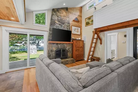 6 Cedar St, Cotuit, MA 02635 photo 12