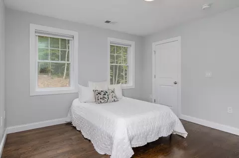 Bedroom - 32 Bear Hill Rd, Dunstable, MA 01827 photo 4 of 5