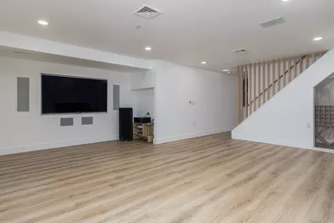 Living - 32 Bear Hill Rd, Dunstable, MA 01827 photo 3 of 3