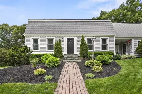 11 Cranbrook Rd, Shrewsbury, MA 01545
