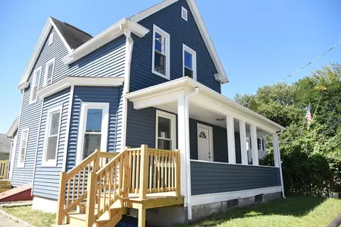 15 Riverview Pl, Chicopee, MA 01013