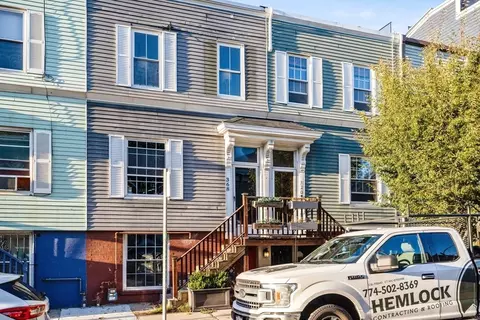 368 E 8th St, Boston, MA 02127 photo 20