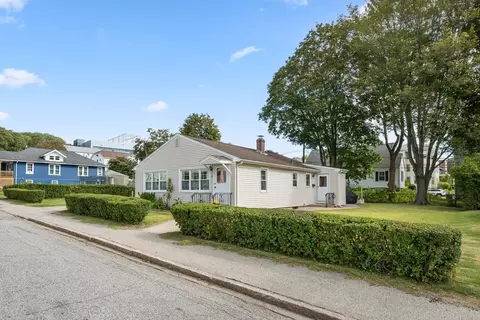 28 Granby Rd, Worcester, MA 01604