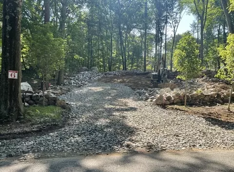 98 Meadow Rd, Bolton, MA 01740