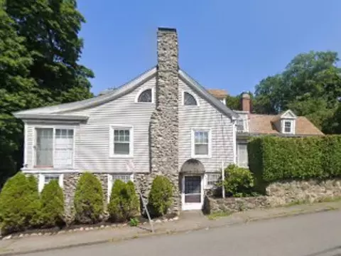 2 2r Prospect St, Peabody, MA 01960