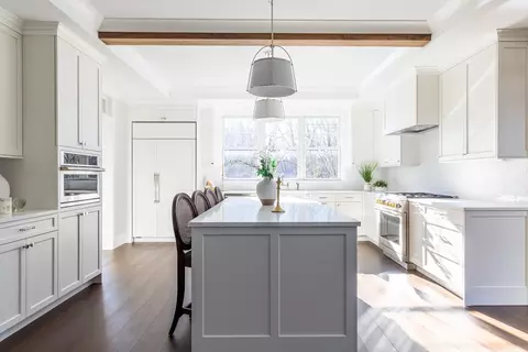 15 Wyndemere Ln, Natick, MA 01760