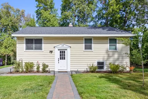 114 Linda Cir, Marlborough, MA 01752