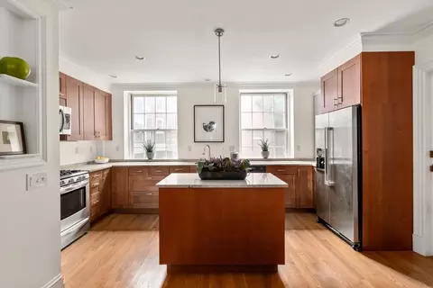 141 Beaconsfield Rd #2, Brookline, MA 02445 photo 4