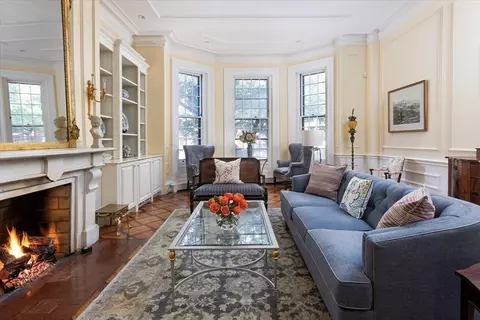 176 Marlborough St #1, Boston, MA 02116