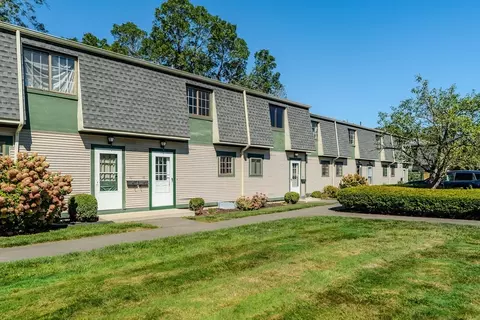 170 E Hadley Rd #46, Amherst, MA 01002