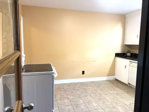 32 Brodeur Ave, Webster, MA 01570 photo 10