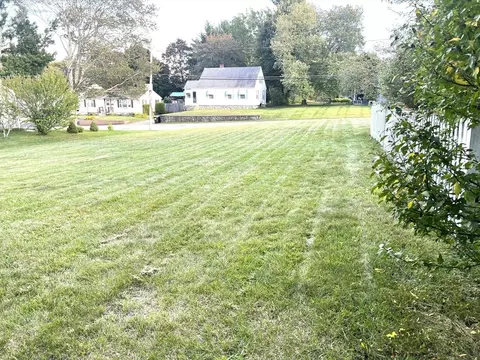 32 Brodeur Ave, Webster, MA 01570 photo 6