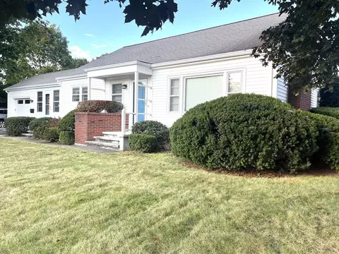 32 Brodeur Ave, Webster, MA 01570 photo 4