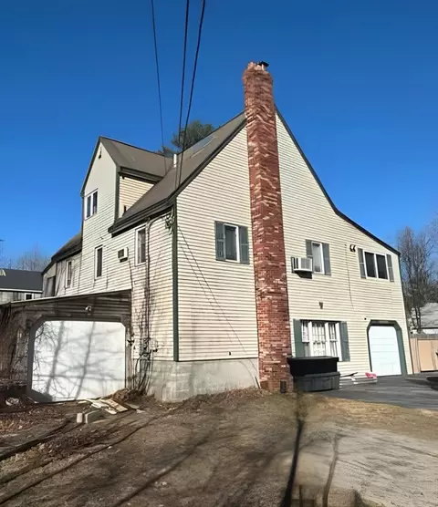1 Elm Grove Ave, Tyngsborough, MA 01879