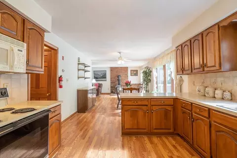 7 Howe Rd, Spencer, MA 01562 photo 7