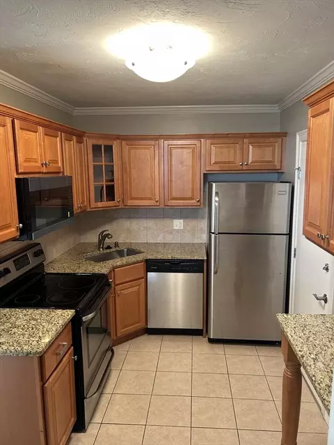 47 Alvarado Ave #1A, Worcester, MA 01604