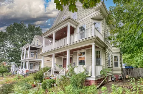 170 Fourth St #3, Providence, RI 02906