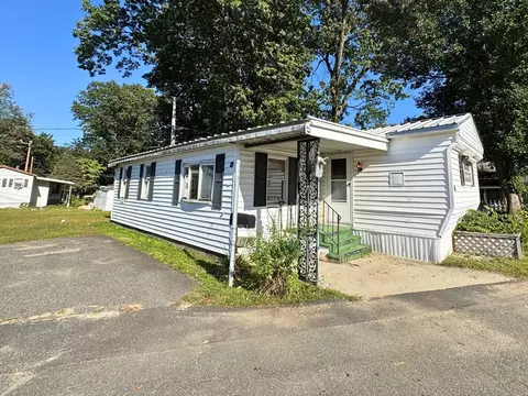 41 Mockingbird Dr, Chicopee, MA 01020 photo 2