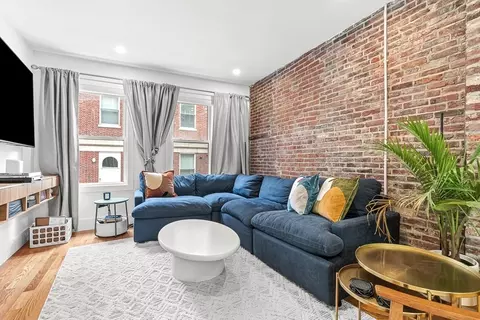 62 N Margin St #1, Boston, MA 02113