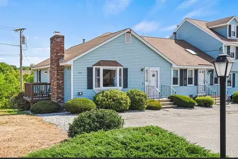247 Broadway Rd #31, Dracut, MA 01826