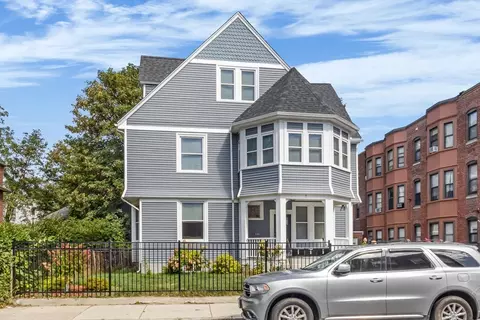 7 Waumbeck #3, Boston, MA 02121