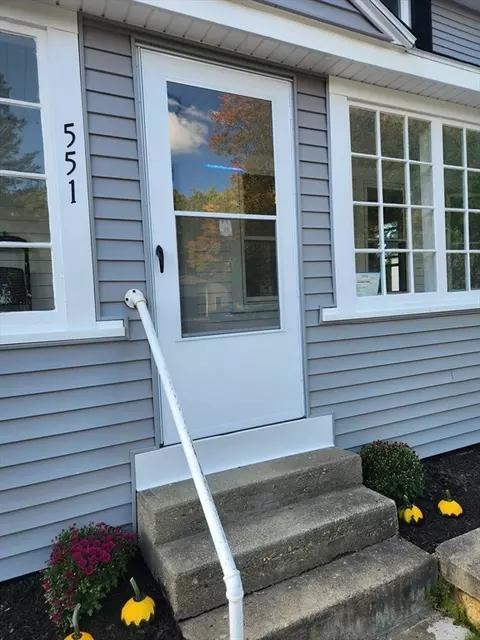 551 Sanders St, Athol, MA 01331