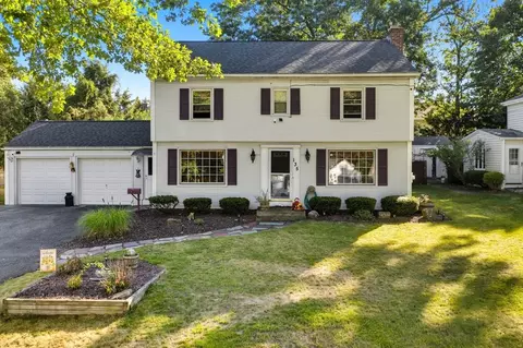 135 Dayton St, Springfield, MA 01118