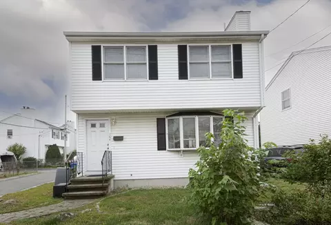 164 Grove St, Waltham, MA 02453