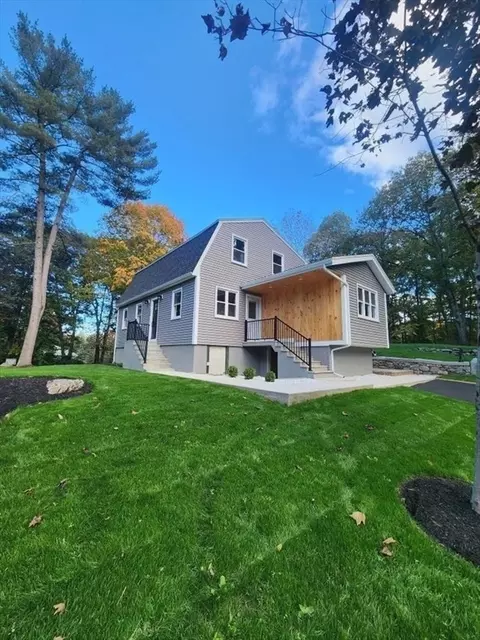 166 Forest St, Middleton, MA 01949 photo 4