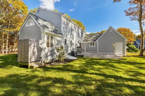 Exterior - 15 Square Rigger Ln, Barnstable, MA 02601 photo 5 of 7