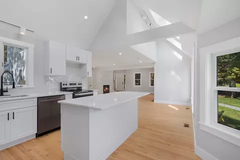 Kitchen - 15 Square Rigger Ln, Barnstable, MA 02601 photo 3 of 3