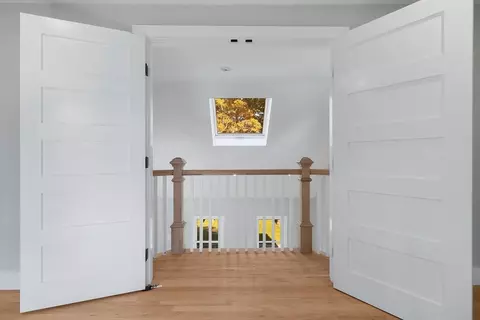 Entry Way - 15 Square Rigger Ln, Barnstable, MA 02601 photo 4 of 5
