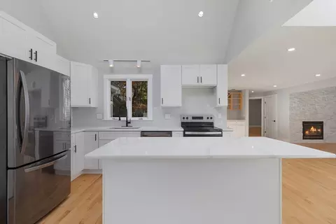 Kitchen - 15 Square Rigger Ln, Barnstable, MA 02601 photo 2 of 3