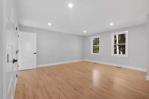 Bedroom - 15 Square Rigger Ln, Barnstable, MA 02601 photo 1 of 5