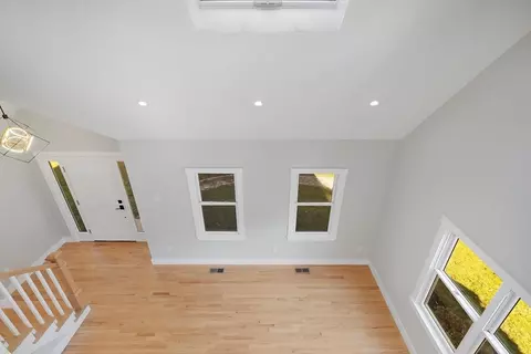 Entry Way - 15 Square Rigger Ln, Barnstable, MA 02601 photo 5 of 5