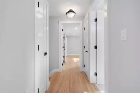 Entry Way - 15 Square Rigger Ln, Barnstable, MA 02601 photo 3 of 5