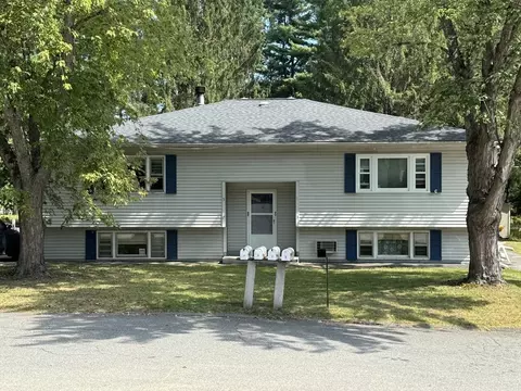 1 Patricia Dr #1, Tyngsborough, MA 01879