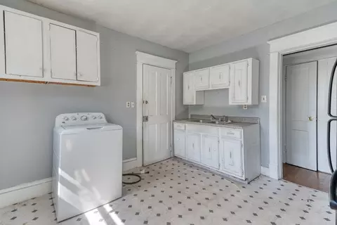 156 158 Norfolk St, Springfield, MA 01109 photo 15