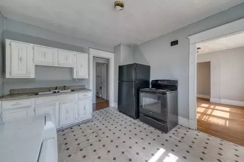 156 158 Norfolk St, Springfield, MA 01109 photo 16