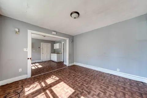 156 158 Norfolk St, Springfield, MA 01109 photo 6