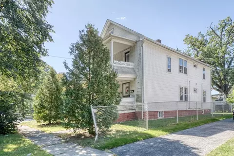 156 158 Norfolk St, Springfield, MA 01109 photo 3