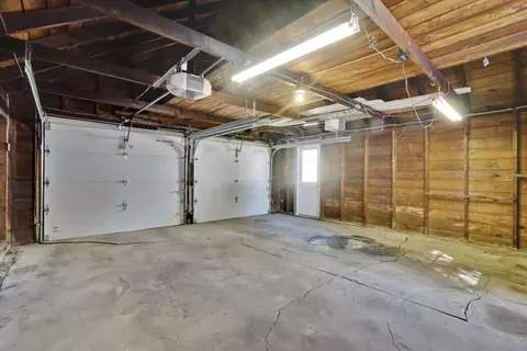 138 Abbott St, Springfield, MA 01118 photo 41