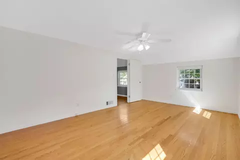 138 Abbott St, Springfield, MA 01118 photo 22