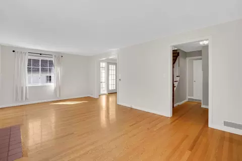 138 Abbott St, Springfield, MA 01118 photo 17