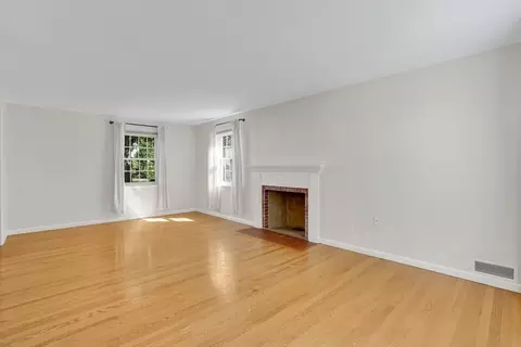 138 Abbott St, Springfield, MA 01118 photo 14