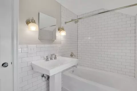 138 Abbott St, Springfield, MA 01118 photo 29