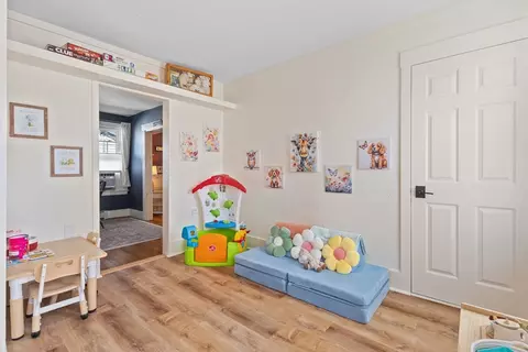 242 Clover St, Worcester, MA 01603 photo 18