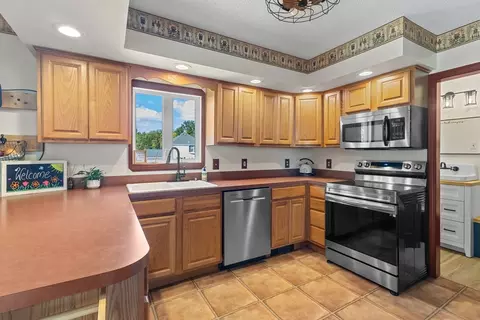 242 Clover St, Worcester, MA 01603 photo 14